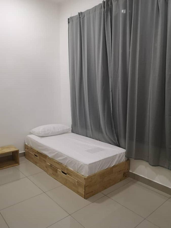Aiyu Homestay, Conezion, Ioi Resort プトラジャヤ エクステリア 写真