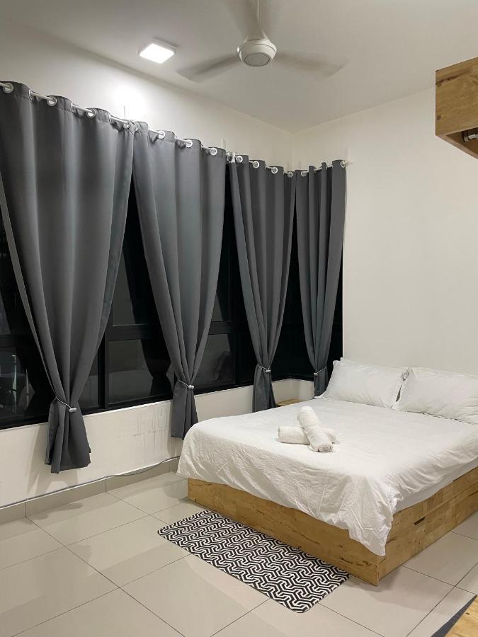 Aiyu Homestay, Conezion, Ioi Resort プトラジャヤ エクステリア 写真